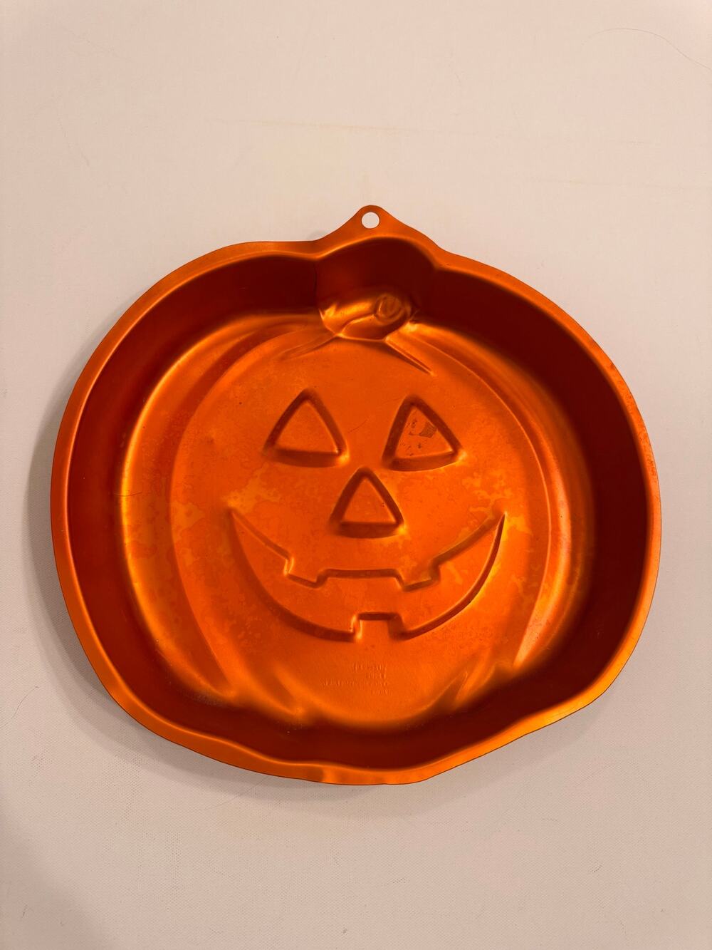 Vintage Halloween Wilton 2005-2059 2002 Jack O Lantern Orange Cake Pan 12"